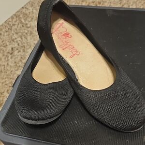 Jellypop Black Knit Flats for Versatile Comfort